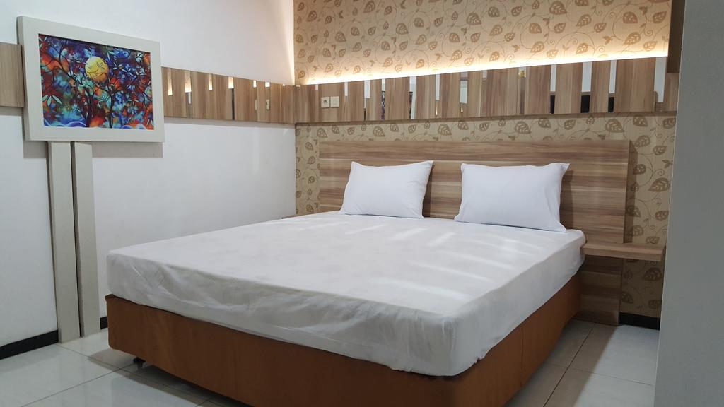 Omah Seroja Otel Semarang Dış mekan fotoğraf